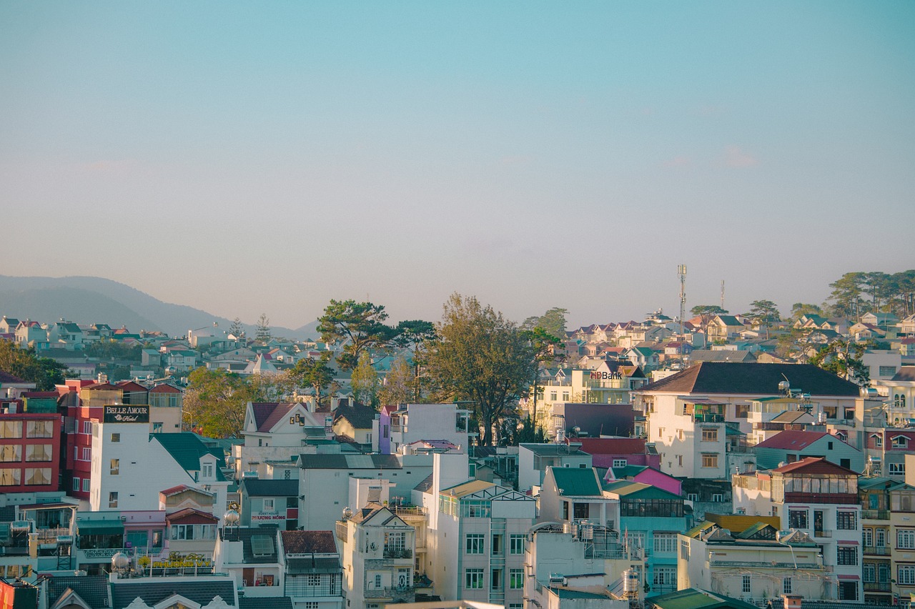 魯爾山,自然人文交融之美,探索最新旅游勝地